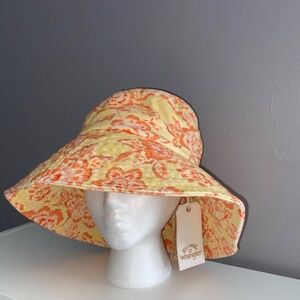 Wrangler x Billabong Orange Yellow Floral Cotton Floppy Bucket Hat Women’s